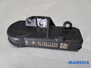 Gebruikte Bandenspanningsensor Peugeot 5008 I (0A/0E) 1.6 THP 16V Prijs € 25,00 Margeregeling aangeboden door Maresia Parts