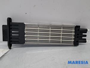 Gebruikte Kachel Verwarmingselement Peugeot Partner (GC/GF/GG/GJ/GK) 1.6 HDI 90 Prijs € 36,29 Inclusief btw aangeboden door Maresia Parts