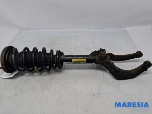 Gebruikte Mac Phersonpoot links-voor Alfa Romeo Brera (939) 2.2 JTS 16V Prijs € 79,95 Margeregeling aangeboden door Maresia Parts