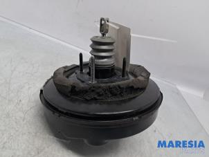 Gebruikte Rembooster Peugeot 5008 I (0A/0E) 1.6 THP 16V Prijs € 44,95 Margeregeling aangeboden door Maresia Parts