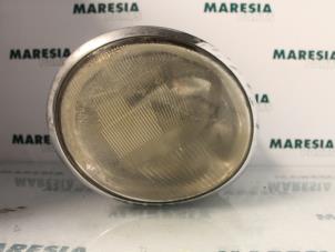 Gebruikte Rechter Koplamp Lancia Lybra SW 1.9 JTD Prijs € 50,00 Margeregeling aangeboden door Maresia Parts