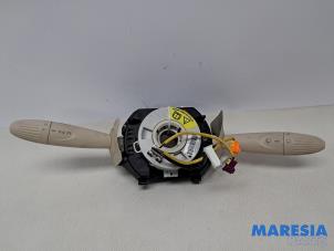 Gebruikte Licht + Raw Schakelaar Fiat 500 (312) 1.2 Prijs € 60,00 Margeregeling aangeboden door Maresia Parts