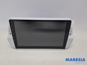 Gebruikte Radio Diversen Fiat 500 (312) 1.2 Prijs € 100,00 Margeregeling aangeboden door Maresia Parts