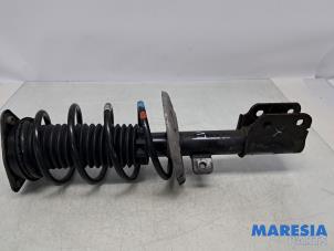 Gebruikte Schokdemperpoot links-voor Peugeot 308 SW (L4/L9/LC/LJ/LR) 1.6 BlueHDi 120 Prijs € 60,00 Margeregeling aangeboden door Maresia Parts