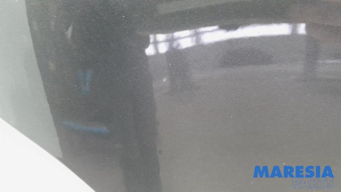 Motorkap van een Alfa Romeo Giulietta (940) 1.4 TB 16V 2011