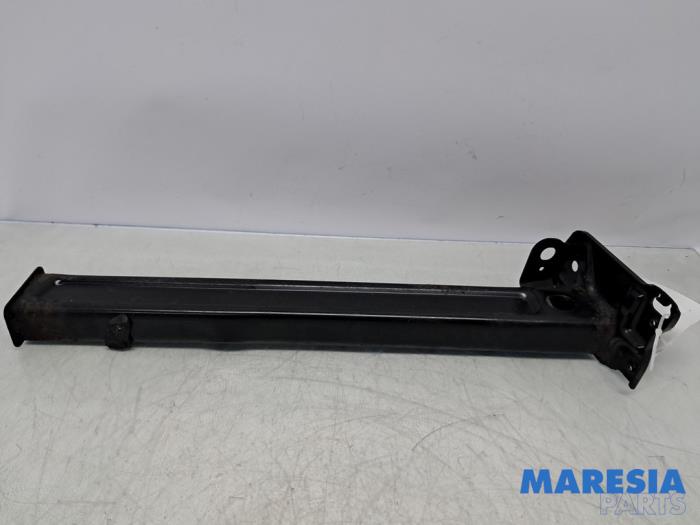 Gebruikte Frontdeel steun Peugeot 308 (4A/C) 1.6 16V THP 155 Prijs € 35,00 Margeregeling aangeboden door Maresia Parts