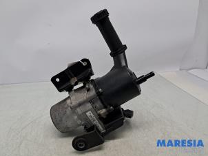 Gebruikte Pomp Servo Peugeot 5008 I (0A/0E) 1.6 THP 16V Prijs € 175,00 Margeregeling aangeboden door Maresia Parts