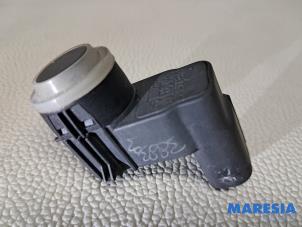 Gebruikte PDC Sensor Peugeot 5008 I (0A/0E) 1.6 THP 16V Prijs € 34,99 Margeregeling aangeboden door Maresia Parts