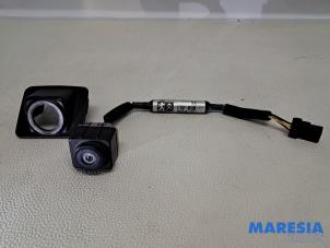 Gebruikte Achteruitrij Camera Peugeot 308 (L3/L8/LB/LH/LP) 1.6 16V THP Prijs € 134,99 Margeregeling aangeboden door Maresia Parts