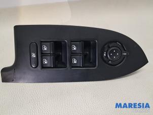 Gebruikte Combischakelaar ramen Alfa Romeo Giulietta (940) 1.4 TB 16V Prijs € 120,00 Margeregeling aangeboden door Maresia Parts