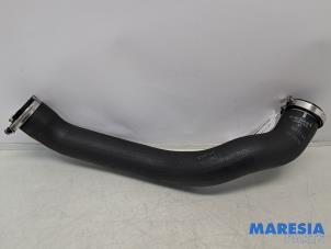 Gebruikte Intercooler Slang Peugeot 308 (L3/L8/LB/LH/LP) 1.6 16V THP Prijs € 34,95 Margeregeling aangeboden door Maresia Parts