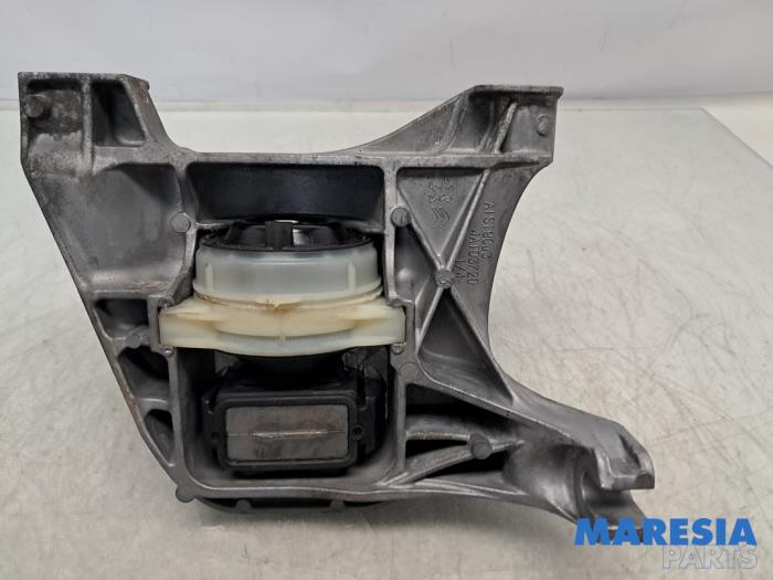 Gebruikte Motorsteun Peugeot 308 (L3/L8/LB/LH/LP) 1.6 16V THP Prijs € 39,00 Margeregeling aangeboden door Maresia Parts