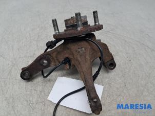 Gebruikte Fusee rechts-voor Citroen C-Zero C-Zero Prijs € 100,00 Margeregeling aangeboden door Maresia Parts