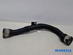 Gebruikte Intercooler Slang Renault Trafic (1FL/2FL/3FL/4FL) 1.6 dCi 125 Twin Turbo Prijs € 84,70 Inclusief btw aangeboden door Maresia Parts