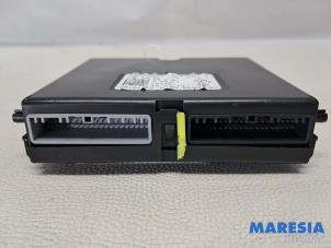 Gebruikte Climatronic module Renault Captur (2R) 1.2 TCE 16V EDC Prijs € 35,00 Margeregeling aangeboden door Maresia Parts