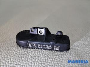 Gebruikte Bandenspanningsensor Peugeot 3008 I (0U/HU) 1.6 16V THP 150 Prijs € 20,00 Margeregeling aangeboden door Maresia Parts