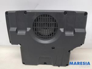 Gebruikte Subwoofer Fiat 500C (312) 1.4 16V Prijs € 75,00 Margeregeling aangeboden door Maresia Parts