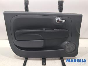Gebruikte Deurbekleding 2Deurs links Fiat 500C (312) 1.2 69 Prijs € 75,00 Margeregeling aangeboden door Maresia Parts