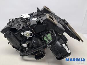 Gebruikte Chaufagebak Renault Trafic (1FL/2FL/3FL/4FL) 1.6 dCi 145 Twin Turbo Prijs € 361,79 Inclusief btw aangeboden door Maresia Parts