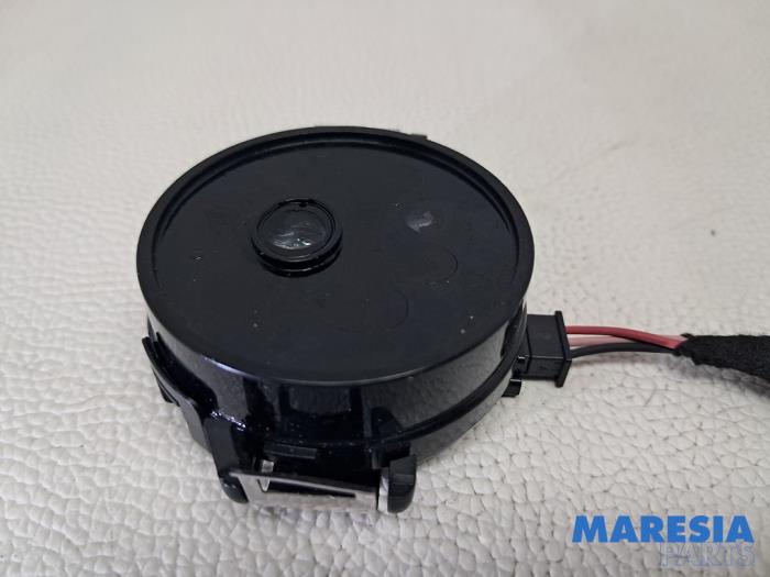 Regensensor van een Renault Trafic (1FL/2FL/3FL/4FL) 1.6 dCi 145 Twin Turbo 2019