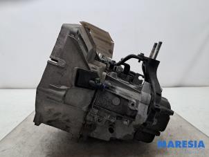 Gebruikte Versnellingsbak Opel Combo 1.3 CDTI 16V Prijs € 574,75 Inclusief btw aangeboden door Maresia Parts