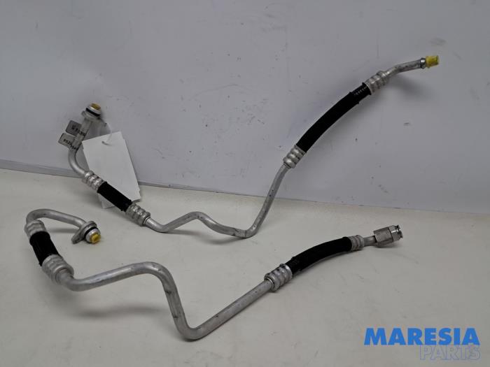 Gebruikte Oliedruk Leiding Alfa Romeo Giulia (952) 2.9 Bi-Turbo V6 24V Quadrifoglio Verde Prijs € 132,50 Margeregeling aangeboden door Maresia Parts