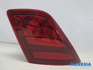 Gebruikte Achterlicht rechts Peugeot 308 (L3/L8/LB/LH/LP) 1.6 16V THP Prijs € 30,00 Margeregeling aangeboden door Maresia Parts