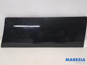 Gebruikte Sierlijst Renault Trafic (1FL/2FL/3FL/4FL) 1.6 dCi 145 Twin Turbo Prijs € 30,25 Inclusief btw aangeboden door Maresia Parts