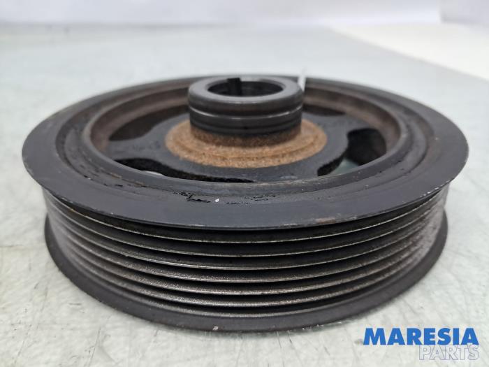 Gebruikte Krukas Poelie Renault Megane III Grandtour (KZ) 1.2 16V TCE 115 Prijs € 28,95 Margeregeling aangeboden door Maresia Parts