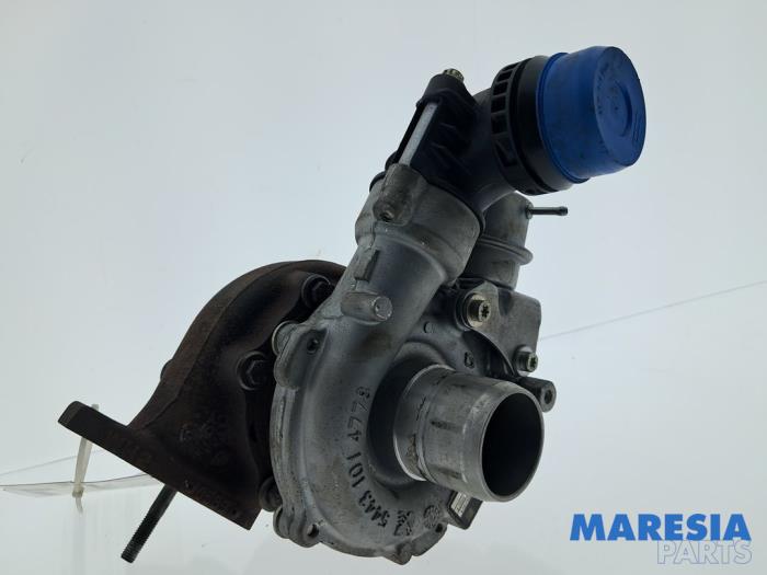 Gebruikte Turbo Nissan NV 300 1.6 dCi 95 Prijs € 482,79 Inclusief btw aangeboden door Maresia Parts