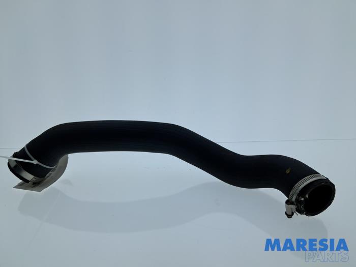 Gebruikte Intercooler Slang Peugeot 308 (L3/L8/LB/LH/LP) 1.6 16V THP Prijs € 34,95 Margeregeling aangeboden door Maresia Parts