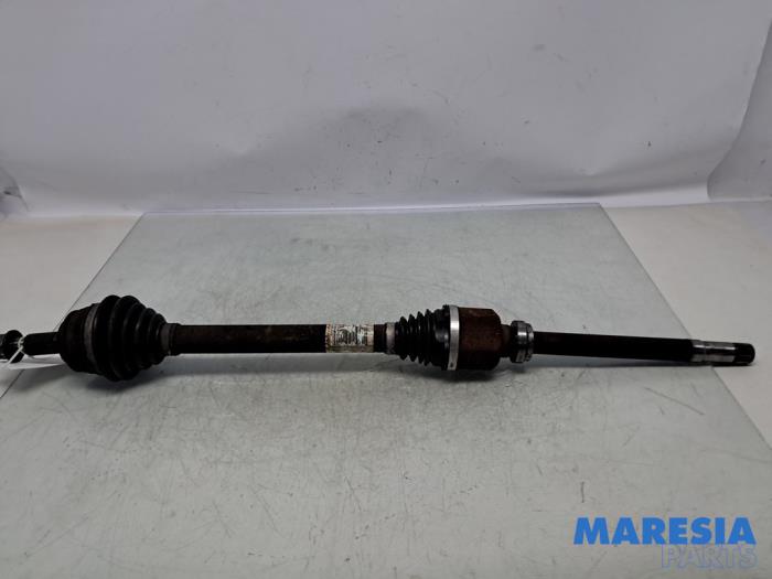 Gebruikte Steekas rechts-voor Peugeot 308 (L3/L8/LB/LH/LP) 1.6 16V THP Prijs € 99,99 Margeregeling aangeboden door Maresia Parts