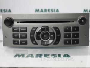 Gebruikte Radio CD Speler Peugeot 407 SW (6E) 2.0 HDiF 16V Prijs € 65,00 Margeregeling aangeboden door Maresia Parts