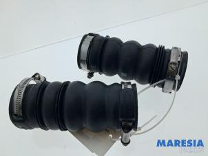 Gebruikte Intercooler Slang Peugeot 308 SW (4E/H) 1.6 16V THP 150 Prijs € 25,00 Margeregeling aangeboden door Maresia Parts