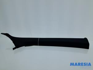 Gebruikte A-stijl Afdekkap rechts Peugeot 3008 II (M4/MC/MJ/MR) 1.6 16V HYbrid 225 Prijs € 40,00 Margeregeling aangeboden door Maresia Parts