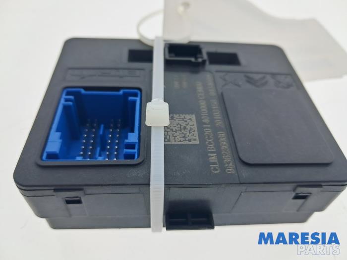 Gebruikte Computer Kachel Peugeot 2008 (UD/UK/UR/US/UX) 1.2 VTi 12V PureTech 100 Prijs € 24,99 Margeregeling aangeboden door Maresia Parts