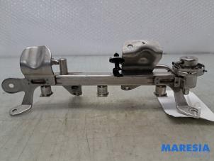 Gebruikte Common rail (Injectie) Renault Clio IV Estate/Grandtour (7R) 0.9 Energy TCE 90 12V Prijs € 75,00 Margeregeling aangeboden door Maresia Parts