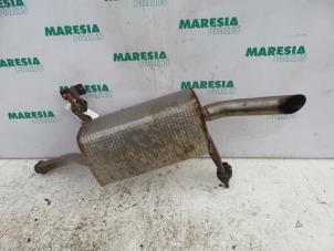 Gebruikte Uitlaat Einddemper Peugeot Partner Tepee (7A/B/C/D/E/F/G/J/P/S) 1.6 HDI 75 Prijs € 48,40 Inclusief btw aangeboden door Maresia Parts