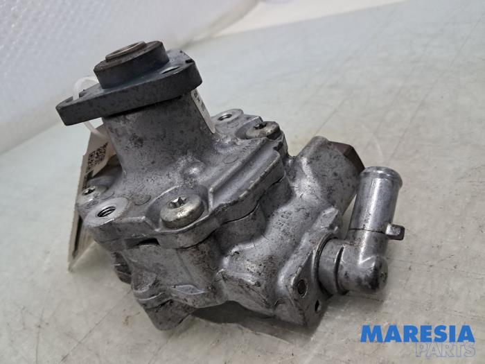 Gebruikte Servopomp Alfa Romeo 159 Sportwagon (939BX) 1.8 TBi 16V Prijs € 145,00 Margeregeling aangeboden door Maresia Parts