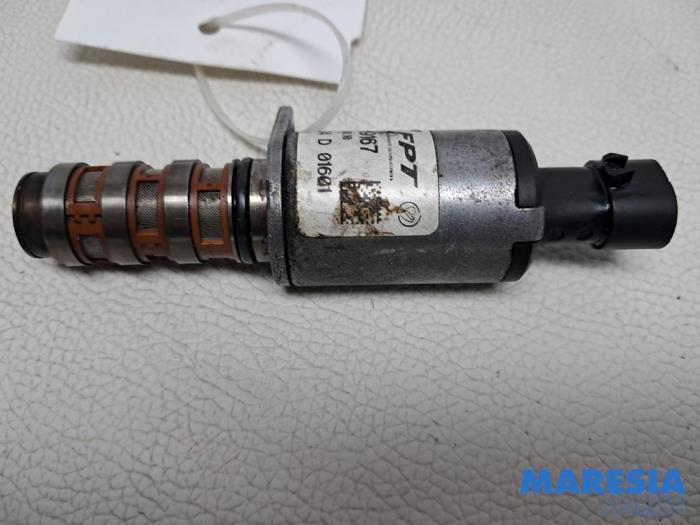 Gebruikte Sensor Nokkenas Alfa Romeo 159 Sportwagon (939BX) 1.8 TBi 16V Prijs € 34,95 Margeregeling aangeboden door Maresia Parts