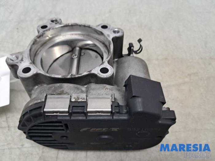 Gebruikte Gasklephuis Alfa Romeo 159 Sportwagon (939BX) 1.8 TBi 16V Prijs € 149,95 Margeregeling aangeboden door Maresia Parts