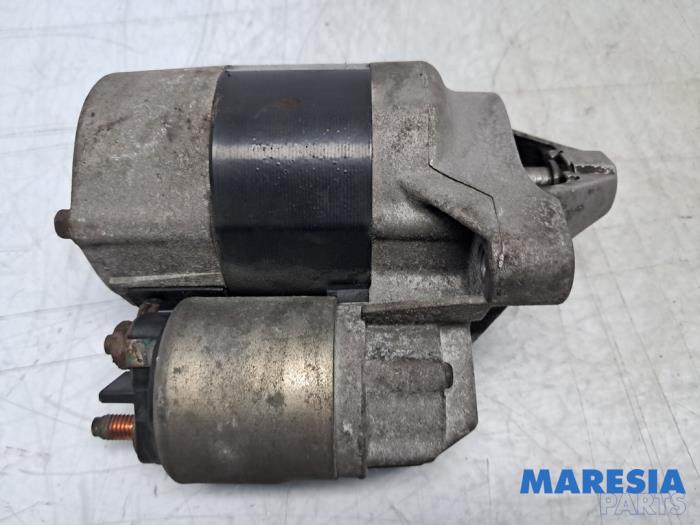 Gebruikte Startmotor Renault Twingo (C06) 1.2 Prijs € 31,50 Margeregeling aangeboden door Maresia Parts