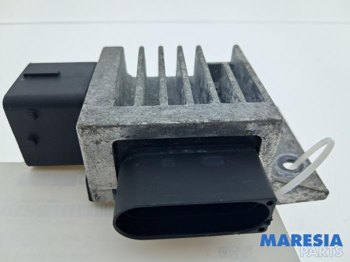 Gebruikte Computer Airco Renault Trafic (1FL/2FL/3FL/4FL) 2.0 dCi 16V 170 Prijs € 60,44 Inclusief btw aangeboden door Maresia Parts