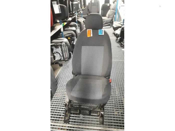 PEUGEOT Bipper 1 generation (2008-2020) Priekinė dešinė sėdynė 8898KG 25167948