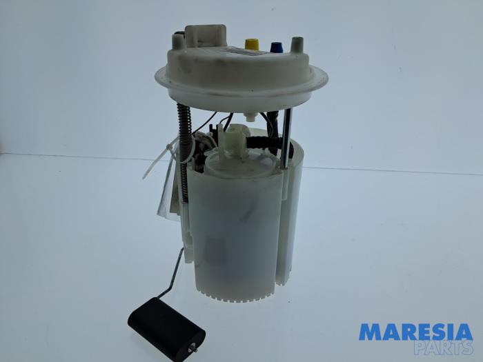 Gebruikte Tank element Pomp Fiat Punto Evo (199) 1.4 16V MultiAir Start&Stop Prijs € 40,00 Margeregeling aangeboden door Maresia Parts