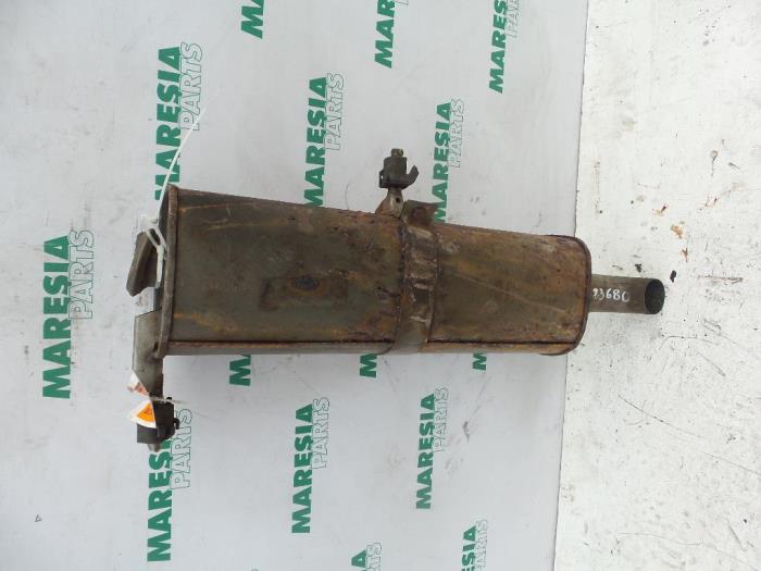 Gebruikte Uitlaat Einddemper Peugeot 307 SW (3H) 1.6 HDi 16V Prijs € 35,00 Margeregeling aangeboden door Maresia Parts