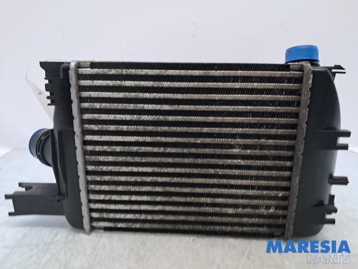 Gebruikte Intercooler Renault Captur I (2R) 1.2 TCE 16V EDC Prijs € 74,95 Margeregeling aangeboden door Maresia Parts