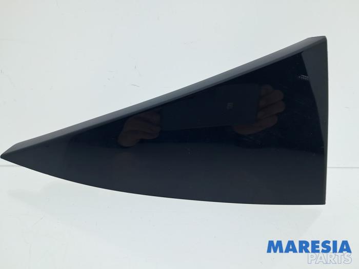 Gebruikte Diversen Renault Captur I (2R) 1.2 TCE 16V EDC Prijs € 29,95 Margeregeling aangeboden door Maresia Parts