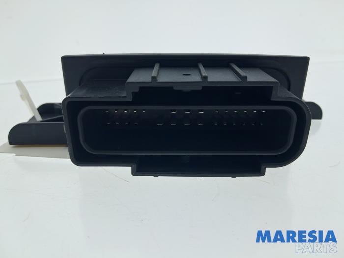 Gebruikte Computer Verlichting Opel Adam 1.0 Ecotec 12V SIDI Turbo Prijs € 70,00 Margeregeling aangeboden door Maresia Parts