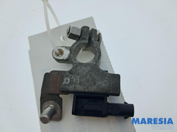 Gebruikte Accu sensor Opel Adam 1.0 Ecotec 12V SIDI Turbo Prijs € 22,50 Margeregeling aangeboden door Maresia Parts
